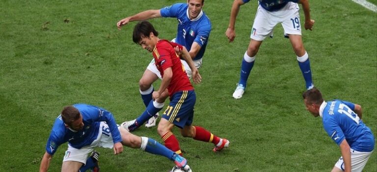Catenaccio là gì? Tìm hiểu về lối chơi phòng ngự của Ý